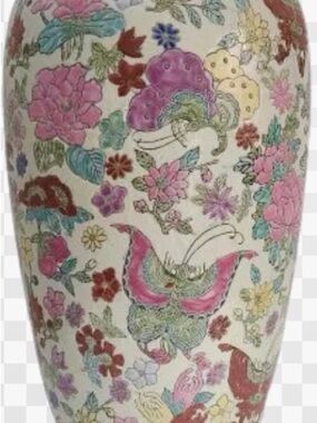 Vintage Chinese Famille Porcalian baluster Vase in Pristine Condition